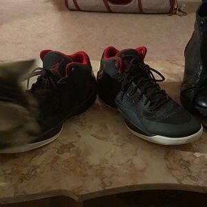 Air Jordan shoes 9.5 boys